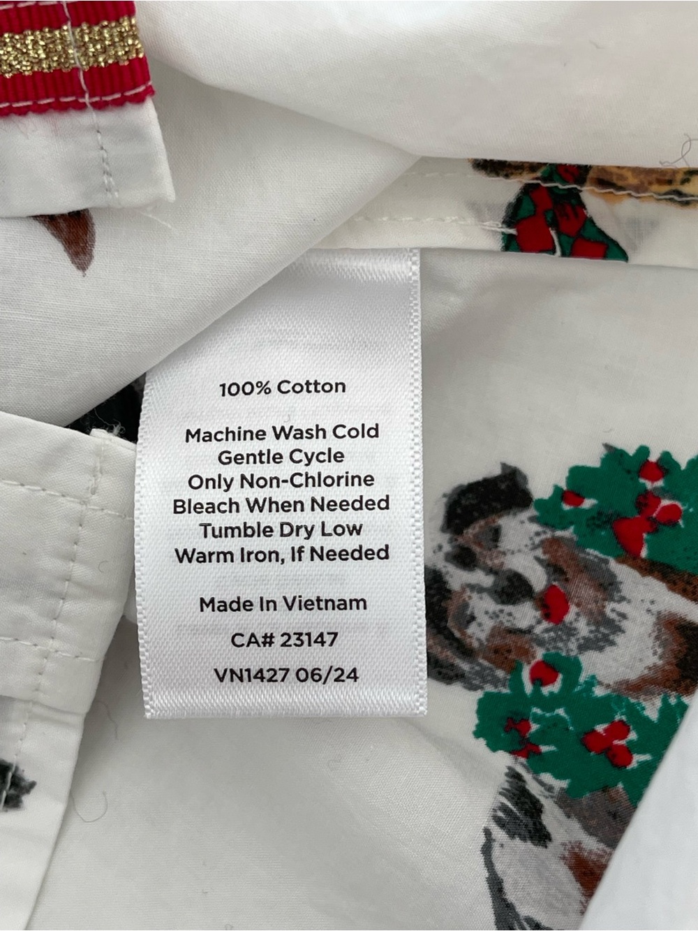 Talbots White Cotton Festive Button-Front Shirt "Dogs of Christmas" Print, Large - Picture 9 of 13